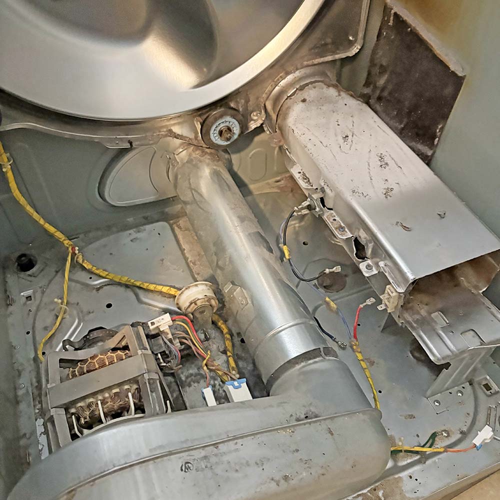 If you're facing issues with your Samsung dryer not heating in Cypress, we've got you covered! We recently tackled a repair where we replaced the high-limit thermostat and gave the interior a thorough cleaning. Now it’s back in top shape and ready to tackle those laundry loads!